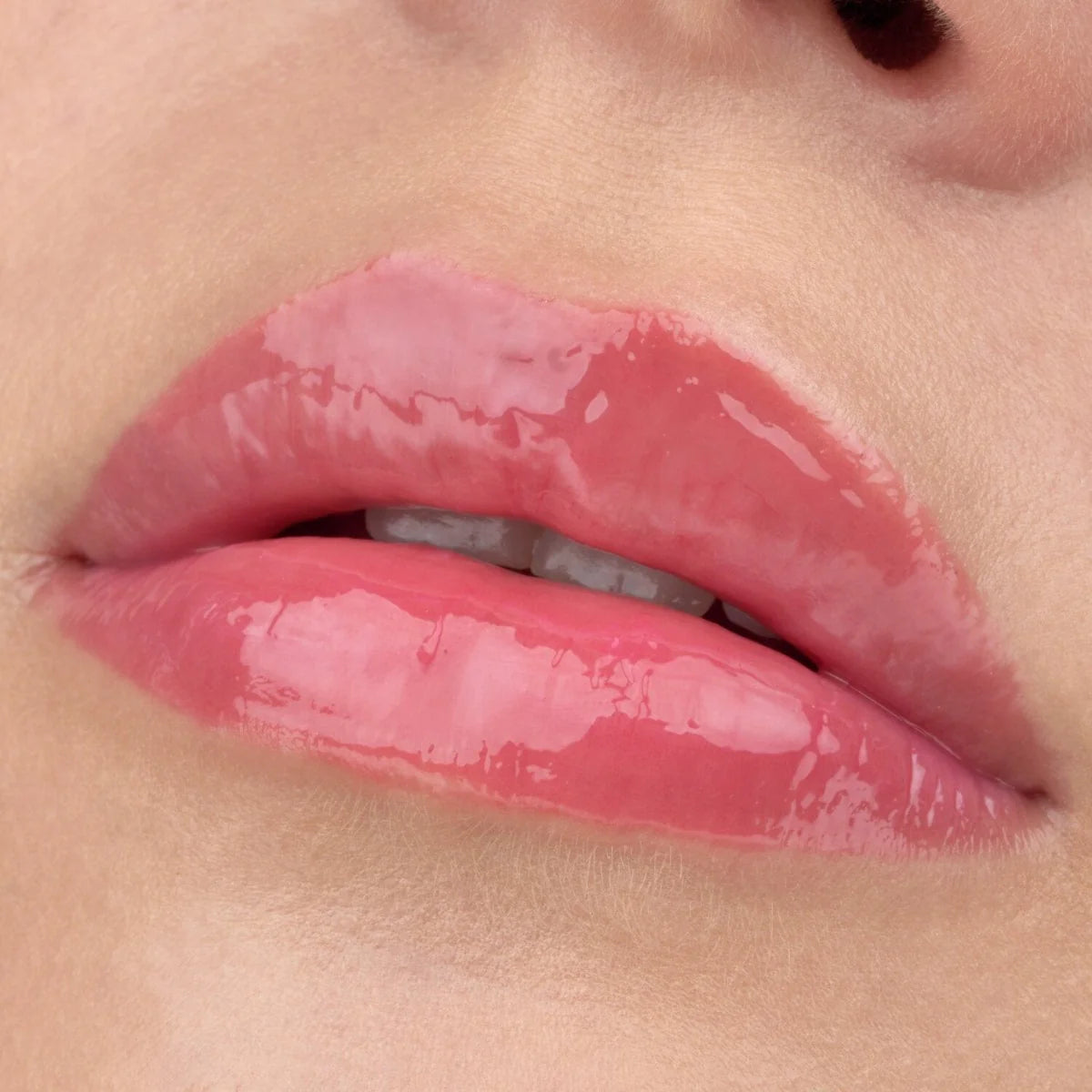 WHAT THE FAKE! Exttreme Plumping Lip Filler