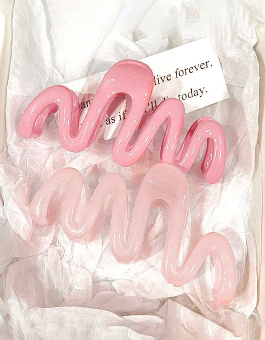 Wave Shape Oversized Claw Hair Clips